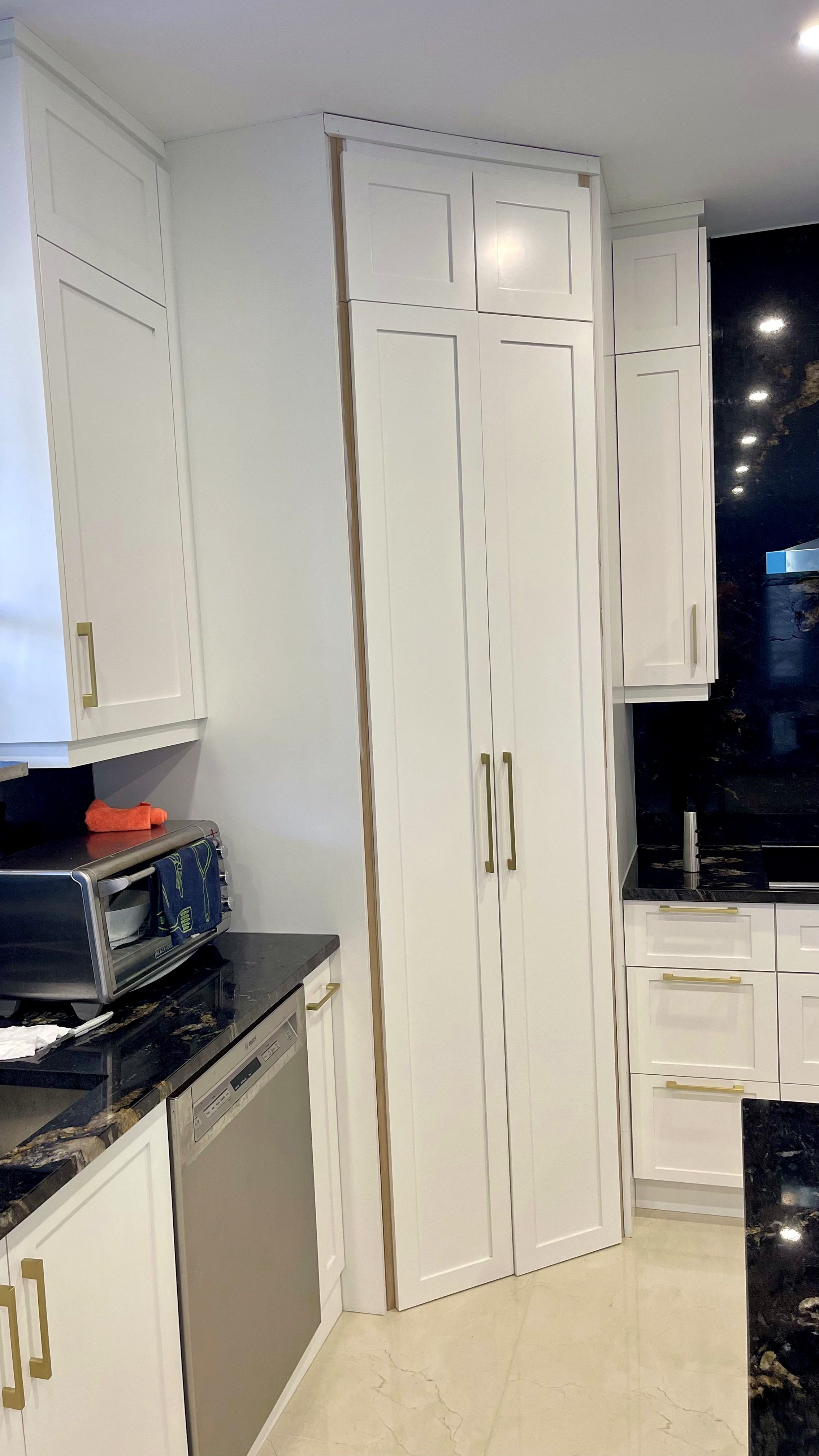 Custom kitchen — ALTO finish carpentry, West Island